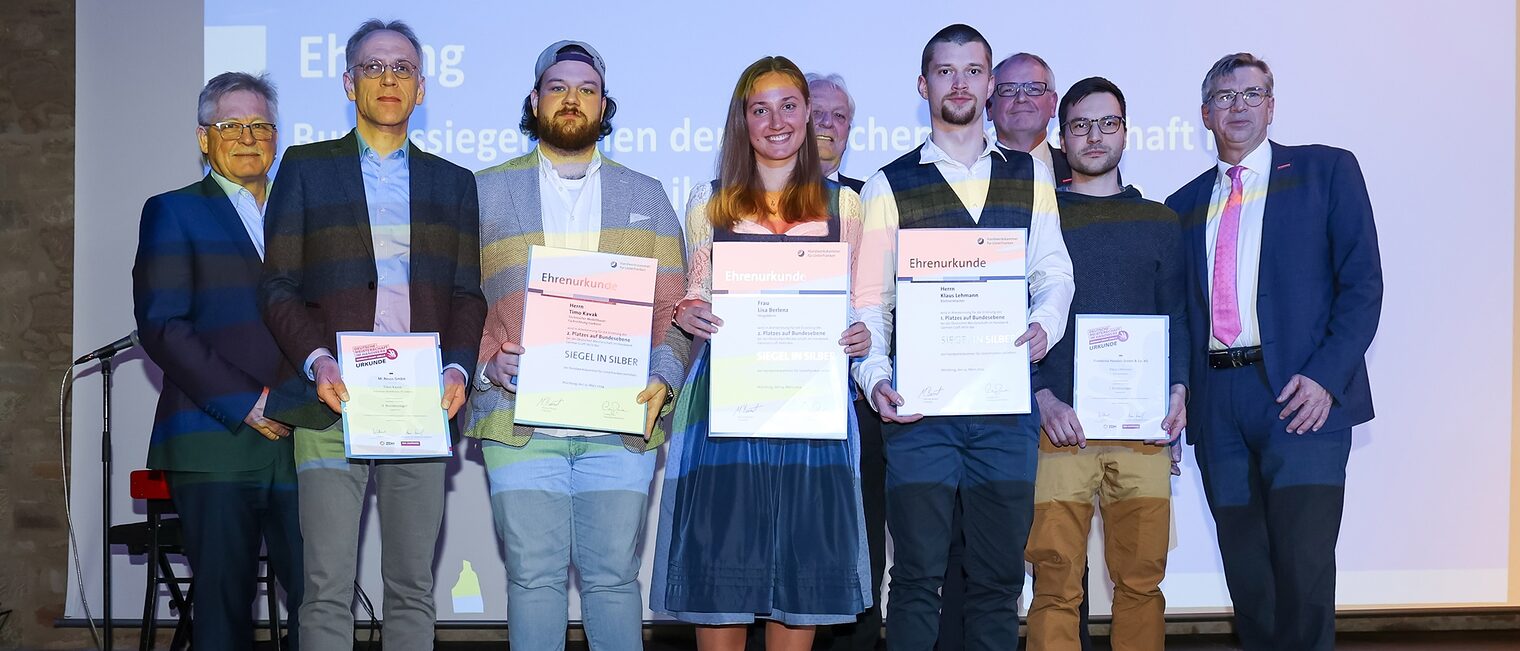 Ehrung unterfränkische Bundessieger 2023, Gruppenfoto