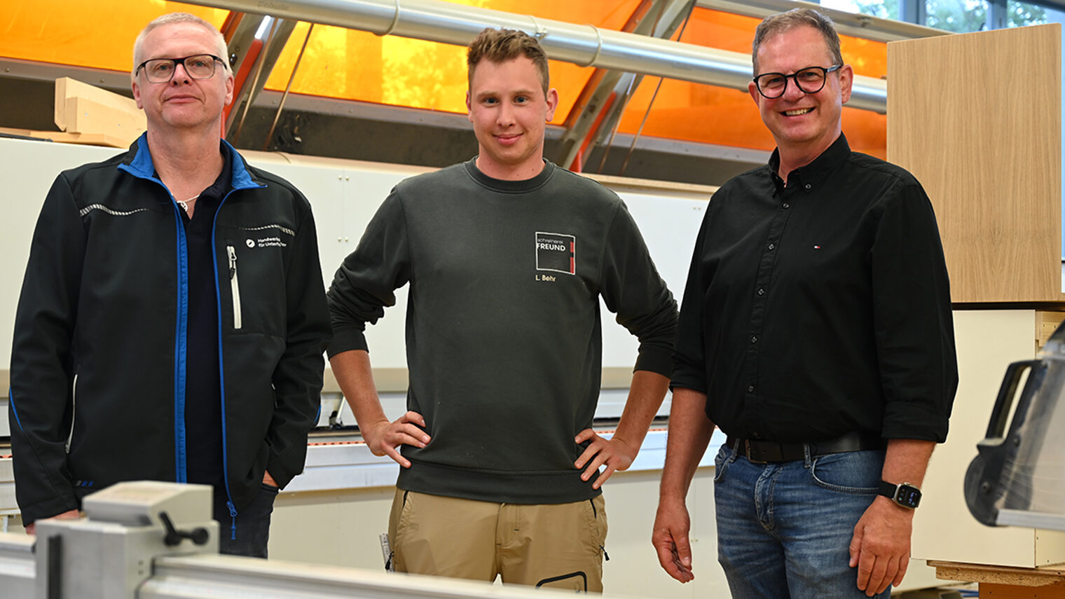 Erfolgreiche Betriebsübergabe - Schreinerei Freund in Rödelmaier, Foto von Rainer Plößl, Lutz Behr und Jürgen Freund