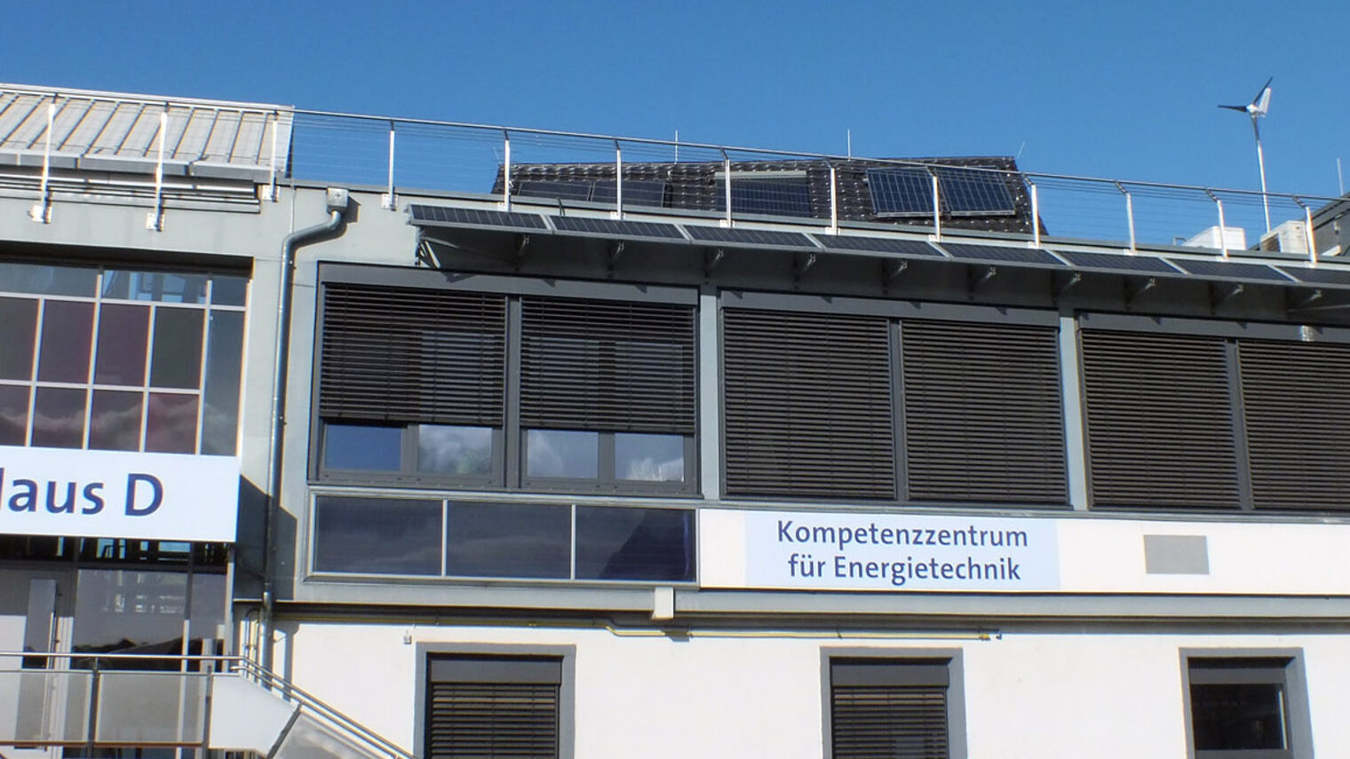 Außenansicht des Gebäudes des Kompetenzzentrums für Energietechnik