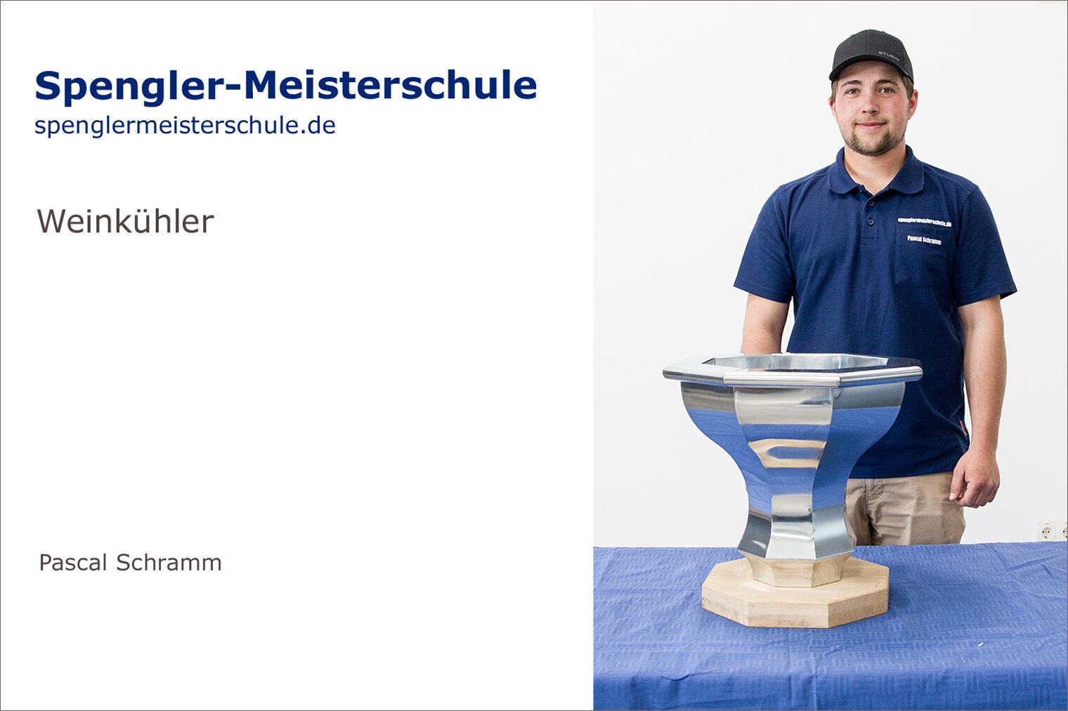 Portrait Pascal Schramm mit seinem Spengler-Meisterstück
